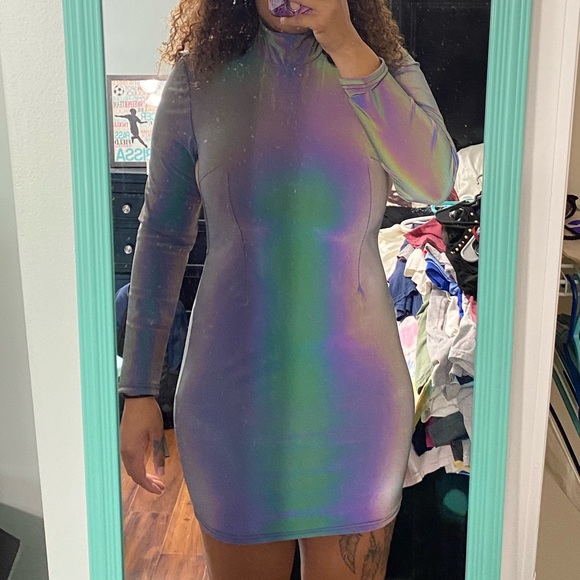 Holographic Bodycon Dress - Picture 6 of 6